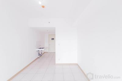 Apartemen M-Town Residence - Unfurnished Studio Apartment with AC at 19th Floor M-Town Residence By Travelio
