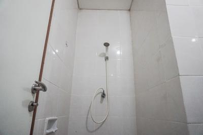 Apartemen Green Bay Condominium - 2BR Unfurnished with AC at Green Bay Condominium Apartment By Travelio