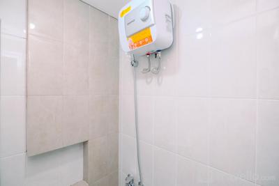 Apartemen Royal Heights - Well Furnished and Comfy 2BR at Royal Heights Apartment By Travelio