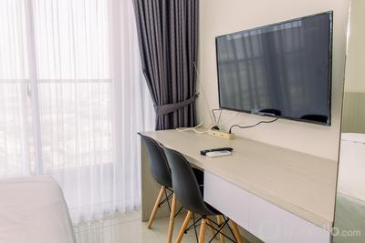 Apartemen Sedayu City Suites Kelapa Gading - Cozy Living Studio Room at Sedayu City Suites Kelapa Gading Apartment By Travelio