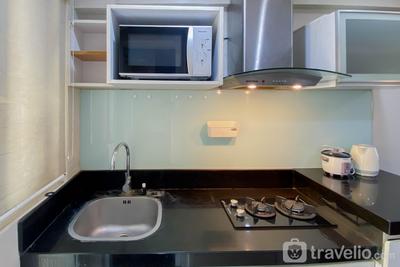 Apartemen Kebagusan City - Homey and Modern 1BR at Kebagusan City Apartment By Travelio