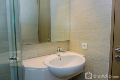 Apartemen Taman Anggrek Residence - Modern 1BR at High Floor Apartment at Taman Anggrek Residence By Travelio