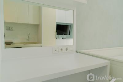 Apartemen Sky House BSD - Minimalist and Homey Studio at Sky House BSD Apartment By Travelio
