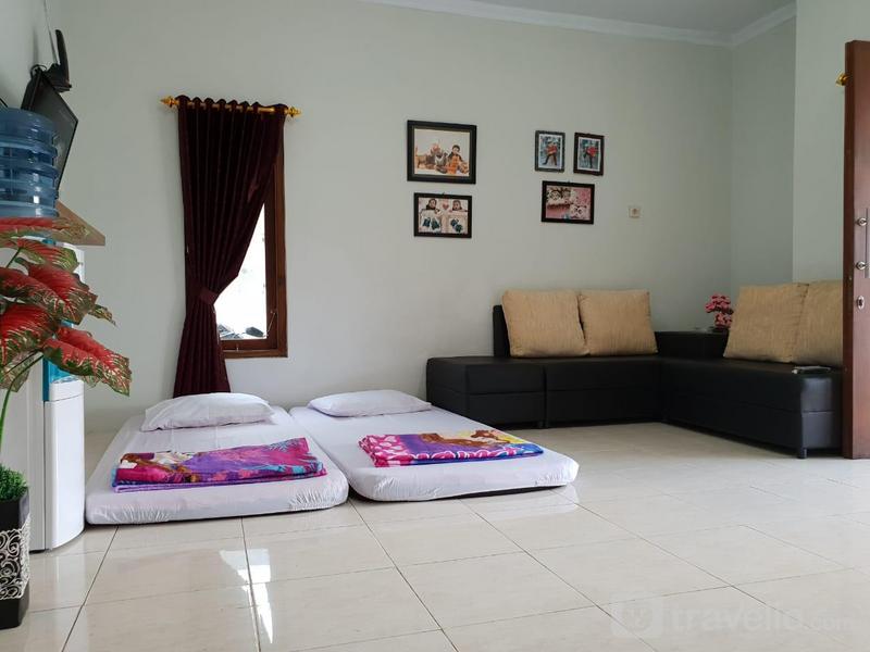 Sewa 4 Bedroom Pelangi Homestay