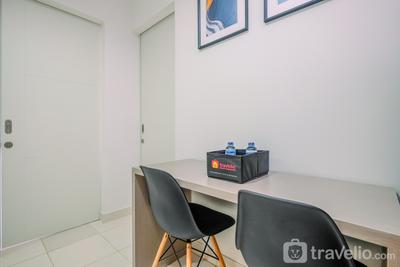 Apartemen Sentul Tower - Homey and Comfy 2BR at Sentul Tower Apartment By Travelio