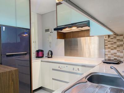 Apartemen Trivium Terrace - Cozy and Good Place 2BR Trivium Terrace Apartment By Travelio