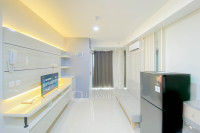 Modern 2BR at Daan Mogot City Apartment By Travelio