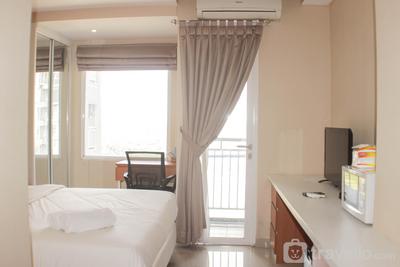 Apartemen Grand Dhika City Jatiwarna - Comfort and Cozy Stay Studio at Grand Dhika City Jatiwarna Apartment By Travelio