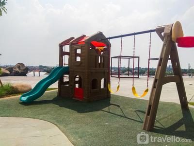 Apartemen Grand Kamala Lagoon - Pleasant and Modern 2BR Grand Kamala Lagoon Apartment By Travelio