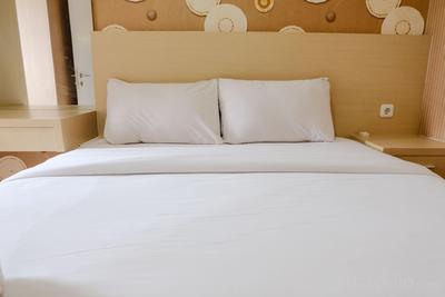 City View 2BR Apartment at Parahyangan Residence By Travelio