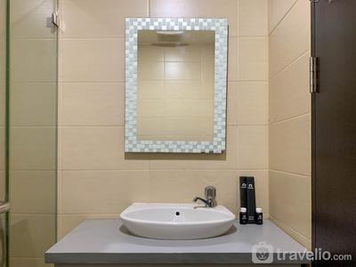 Apartemen Belmont Residence Puri - Fancy and Nice 2BR at Belmont Residence Puri Apartment By Travelio