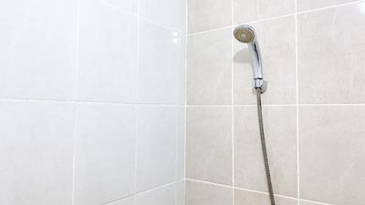 Apartemen Nifarro Park - Cozy Studio at Nifarro Park Apartment By Travelio