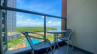 Apartemen Gold Coast - Minimalist and Comfort Stay Studio Gold Coast Apartment By Travelio