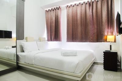 1BR with Working Space The Oasis Apartment Cikarang By Travelio