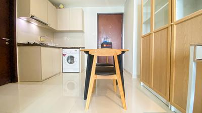 Apartemen Puri Mansion - Best Simply Monochrome 1BR at Puri Mansion Apartment By Travelio