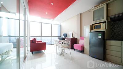 Apartemen Aryaduta Residence Surabaya - Spacious and Comfy 1BR Apartment Connected to Mall at Aryaduta Residence By Travelio