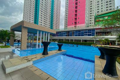 Apartemen Green Pramuka City - Comfy and Well Furnished 2BR at Green Pramuka City Apartment By Travelio
