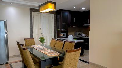 Apartemen French Walk (MOI) - Spacious and Homey 3BR at French Walk (MOI) Apartment By Travelio