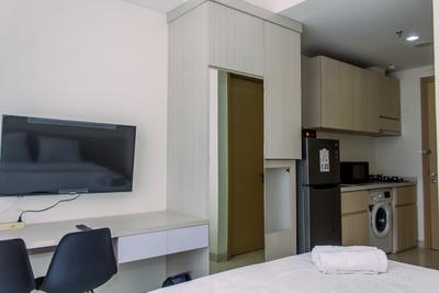 Apartemen Sedayu City Suites Kelapa Gading - Cozy Living Studio Room at Sedayu City Suites Kelapa Gading Apartment By Travelio