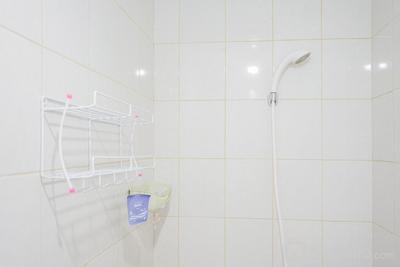 Apartemen Poris 88 - Unfurnished Studio Apartment Poris 88 with AC and Kitchen Set By Travelio