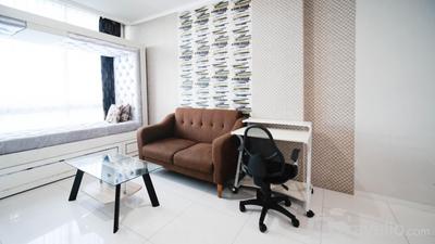 Apartemen The VIA And The Vue Ciputra World - Stunning and Cozy 1BR at The Via and The Vue Apartment By Travelio
