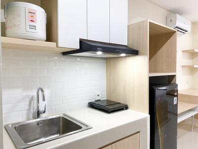 Apartemen Pollux Chadstone - Cozy Living Studio at High Floor Pollux Chadstone Apartment By Travelio