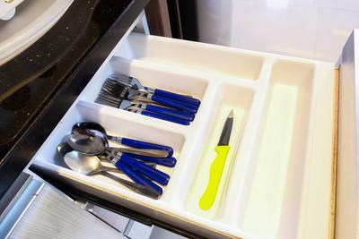 Apartemen H Residence - Modern Furnished Studio Apartment H Residence near MT Haryono By Travelio