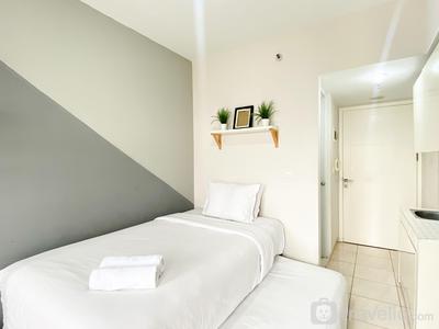 Apartemen Springlake Summarecon Bekasi - Modern and Nice Studio at Springlake Summarecon Bekasi Apartment By Travelio
