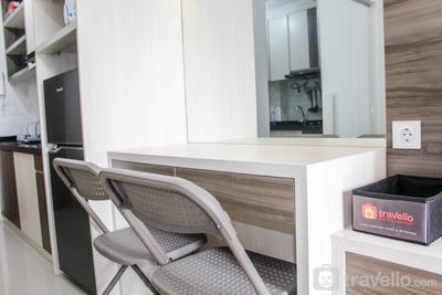 Apartemen Signature Park Grande - Comfy and Strategic Studio Signature Park Grande Apartment By Travelio
