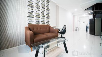 Apartemen The VIA And The Vue Ciputra World - Stunning and Cozy 1BR at The Via and The Vue Apartment By Travelio