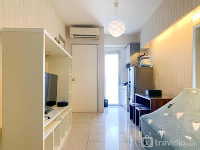 Apartemen Green Bay Pluit - Nice Designed 2BR with Pool View at Green Bay Pluit Apartment By Travelio