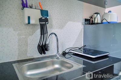 Apartemen Green Lake View - Chic and Cozy Studio Green Lake View Apartment By Travelio