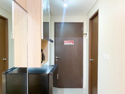 Apartemen Transpark Juanda Bekasi Timur - Modern Look and Homey Studio Apartment at Transpark Juanda Bekasi Timur By Travelio