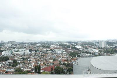 Apartemen Tamansari La Grande - Modern Studio Room at Tamansari La Grande Apartment By Travelio