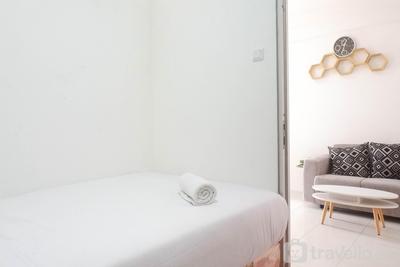 Apartemen Gunawangsa Manyar - Cozy Living 2BR Apartment at Gunawangsa Manyar By Travelio