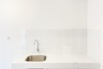 Apartemen Tokyo Riverside PIK 2 - Unfurnished 2BR at 25th Floor Tokyo Riverside PIK 2 Apartment By Travelio