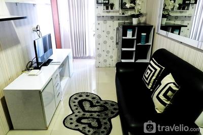 Apartemen Gunawangsa Merr - Cozy Living 2BR at Gunawangsa Merr Apartment By Travelio