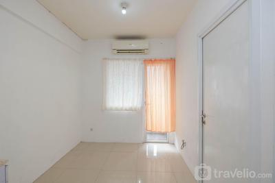 Apartemen Green Pramuka City - 2BR Unfurnished Apartment Green Pramuka City with AC By Travelio
