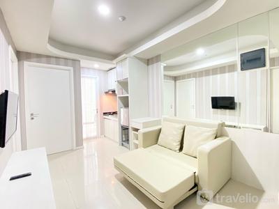 Apartemen Parahyangan Residence - Spacious and Minimalist 2BR Apartment at Parahyangan Residence By Travelio