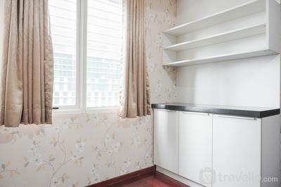 Apartemen Royal Mediterania Garden - Comfortable and Premium 2BR at Royal Mediterania Garden Apartment By Travelio