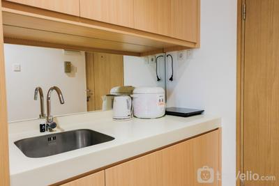 Apartemen Tree Park City Cikokol - Cozy Studio Apartment at Tree Park City Cikokol By Travelio
