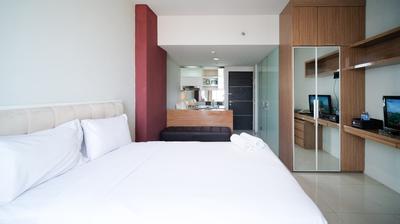 Best Choice and Homey Studio at The Square Surabaya Apartment By Travelio