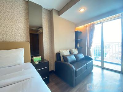 Apartemen El Royale - Deluxe and Well Appointed 2BR at El Royale Apartment By Travelio