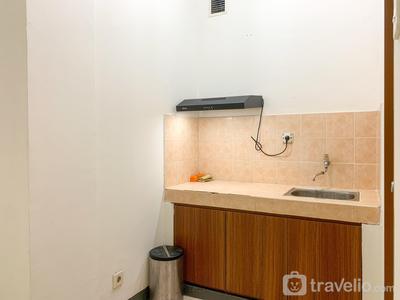 Apartemen Gajah Mada Mediterania - Unfurnished 1BR with AC at 8th Floor Gajah Mada Mediterania Apartment By Travelio