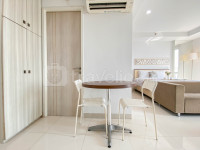 Apartemen Azalea Suites - Comfy and Spacious Studio Apartment at Azalea Suites By Travelio