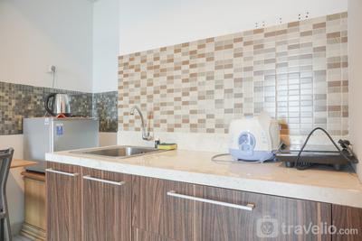 Apartemen Aspen Residence - Modern Look and Restful Studio Apartment Aspen Residence By Travelio