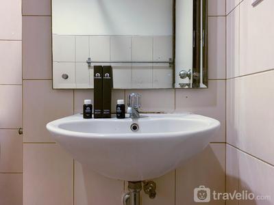 Apartemen Aspen Residence - Nice and Comfort 2BR Apartment at Aspen Residence By Travelio