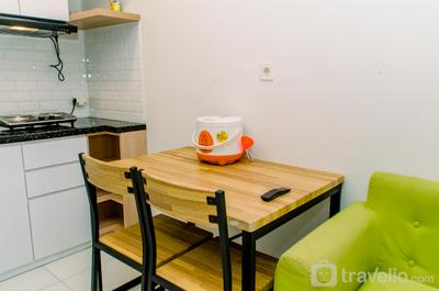 Apartemen Emerald Bintaro - Comfort 2BR Apartment at Emerald Bintaro By Travelio