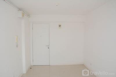 Apartemen Bassura City - Unfurnished Studio Room with AC at High Floor Bassura City Apartment By Travelio