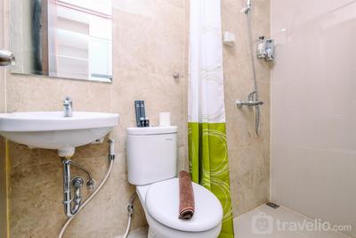 Apartemen Transpark Cibubur - Comfort and Well Furnished Studio at Transpark Cibubur Apartment By Travelio